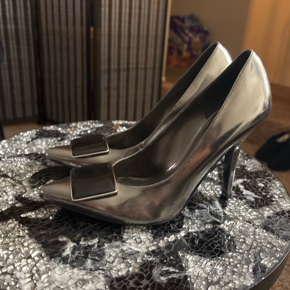 Jessica Simpson Metallic Silver Heels